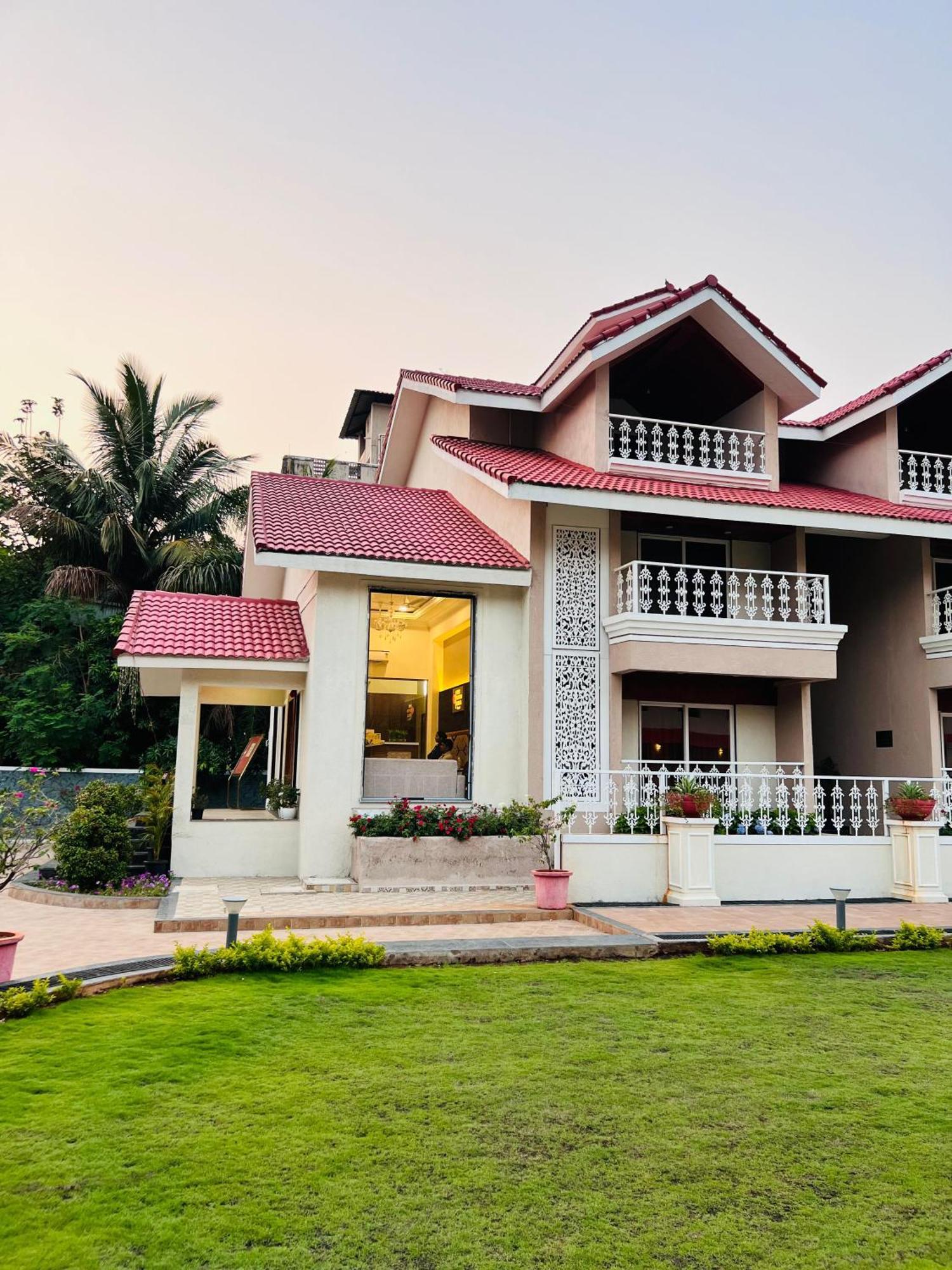 The Grand Leela Resort Khopoli Exteriör bild