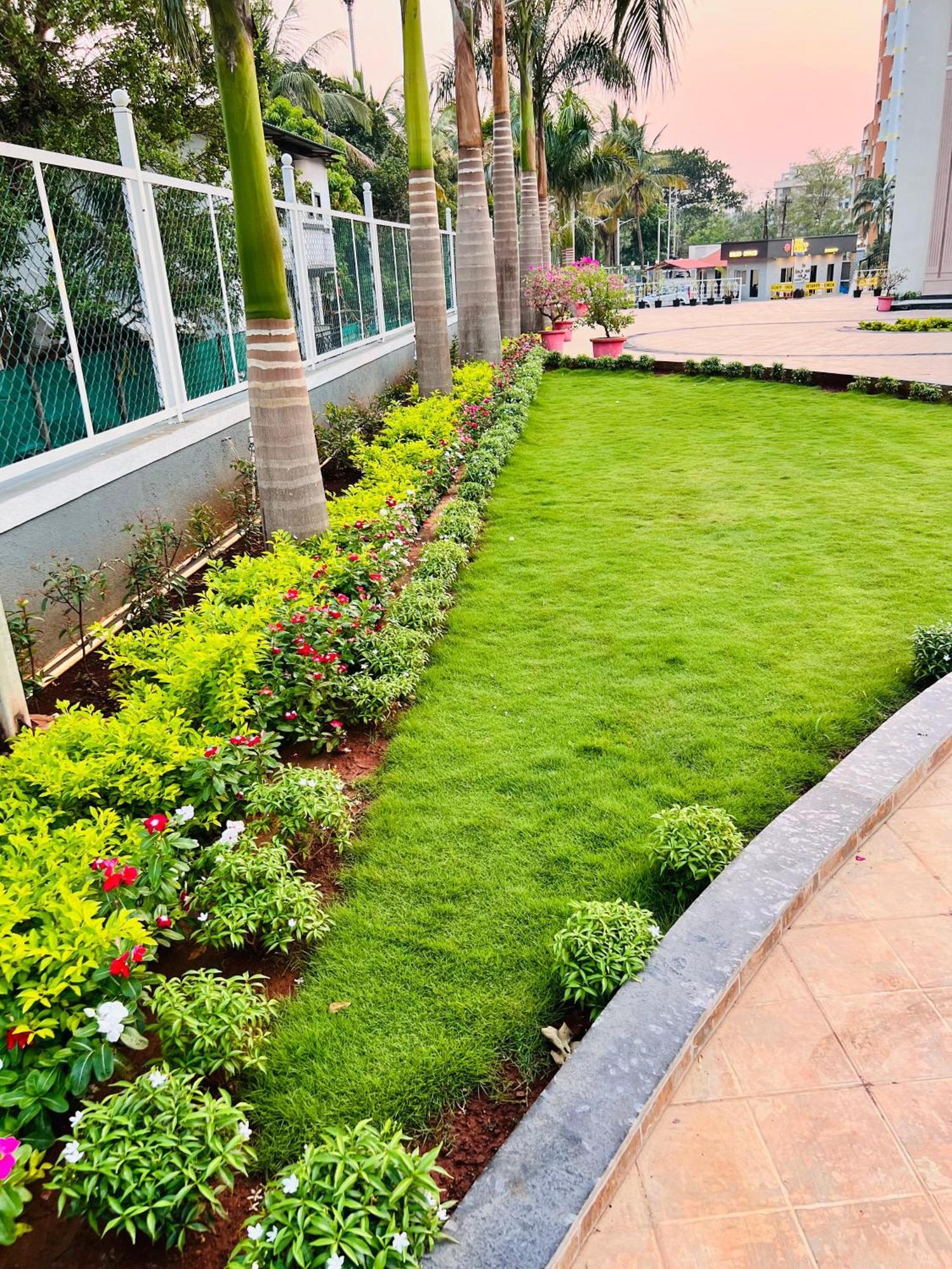 The Grand Leela Resort Khopoli Exteriör bild