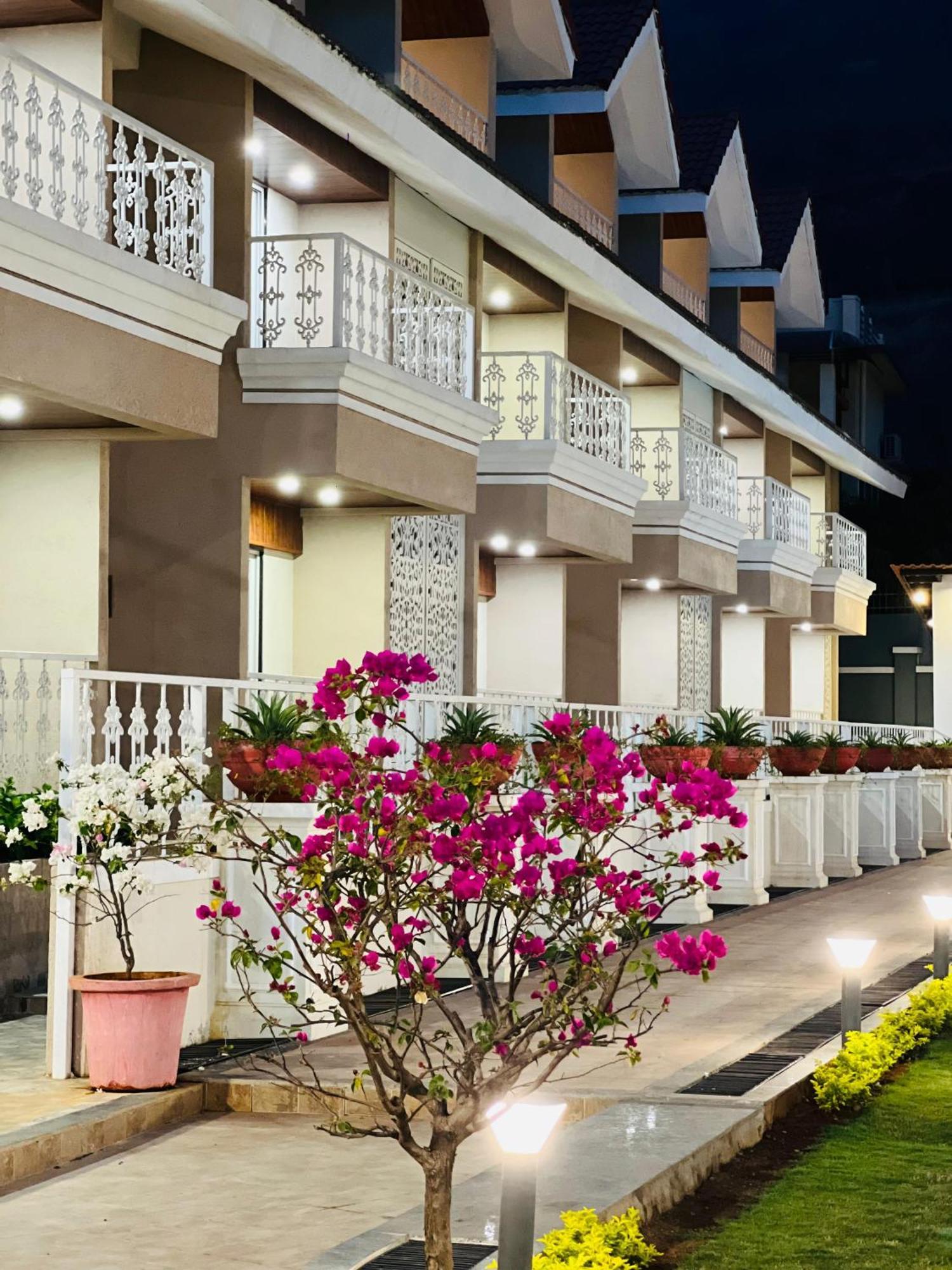 The Grand Leela Resort Khopoli Exteriör bild