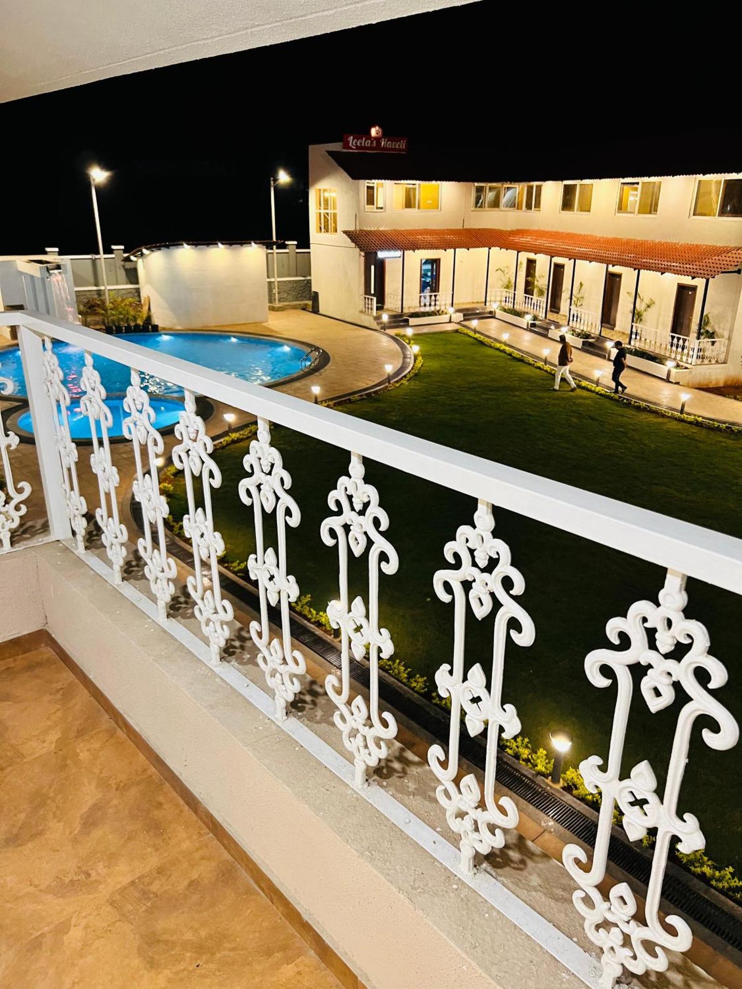 The Grand Leela Resort Khopoli Exteriör bild